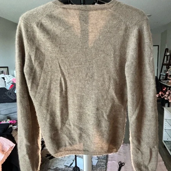 Saks Fifth Avenue light brown 100% cashmere Cardigan - Picture 2 of 2